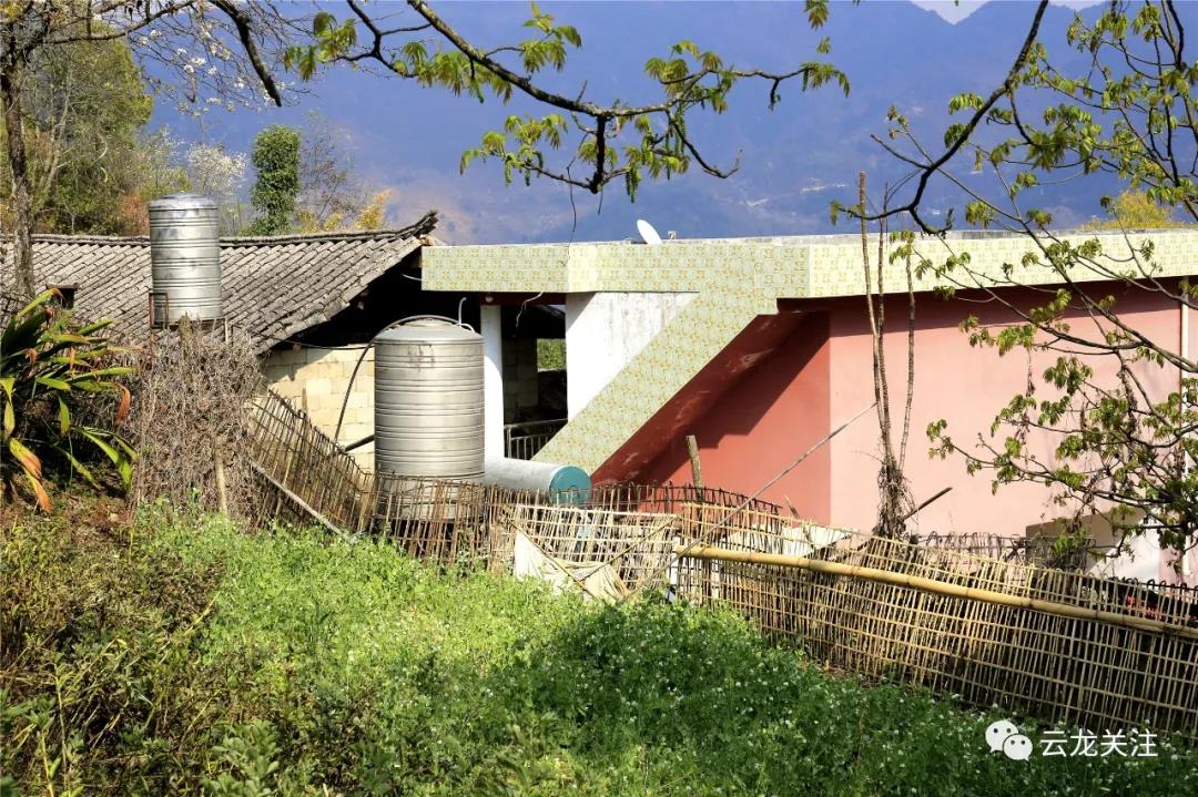 民建乡人口_荥经县民建彝族乡刘军(2)